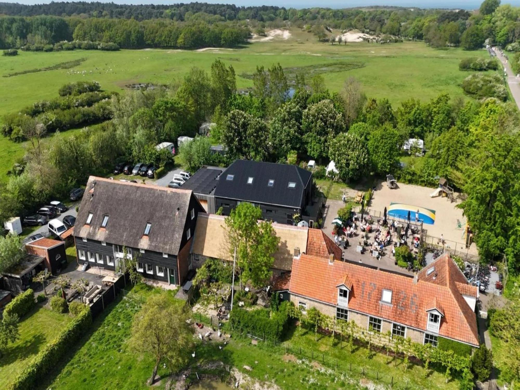Cozy Holiday Home In Vrouwenpolder Close To The Beach Exteriör bild
